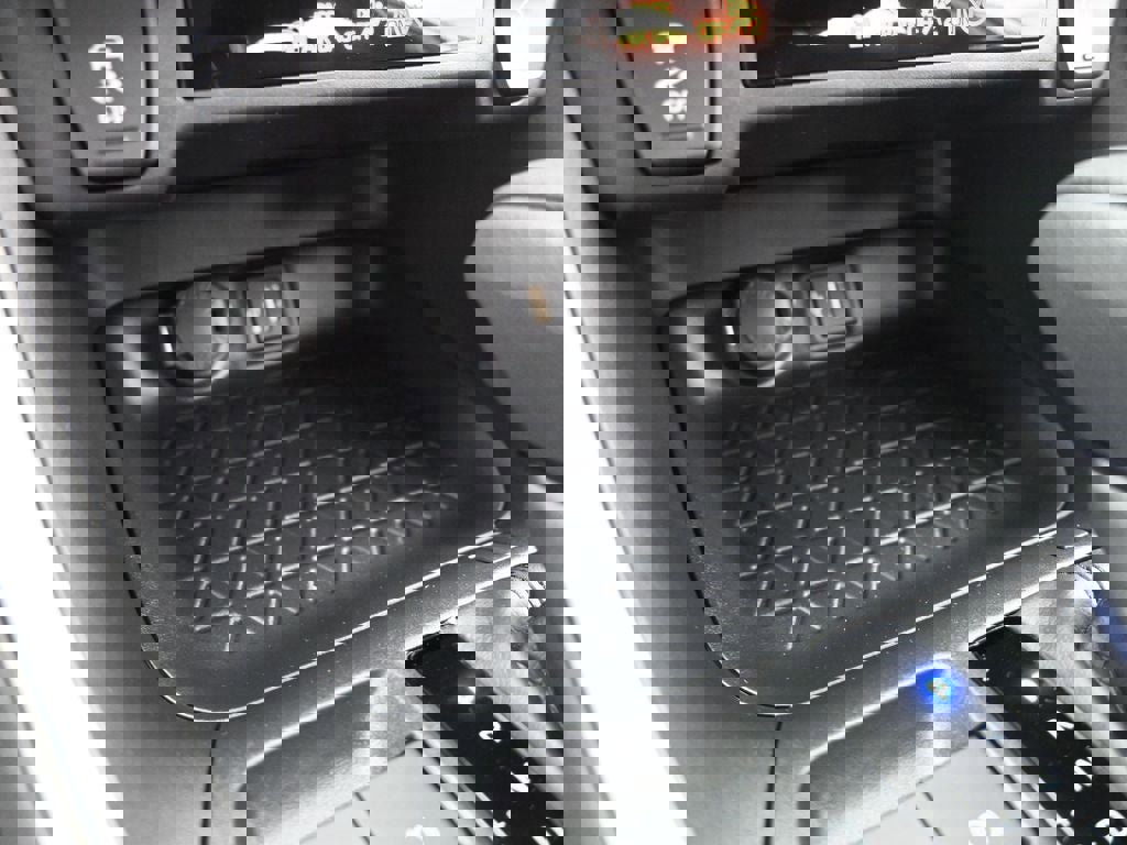 New 2025 Toyota RAV4 LE image 27