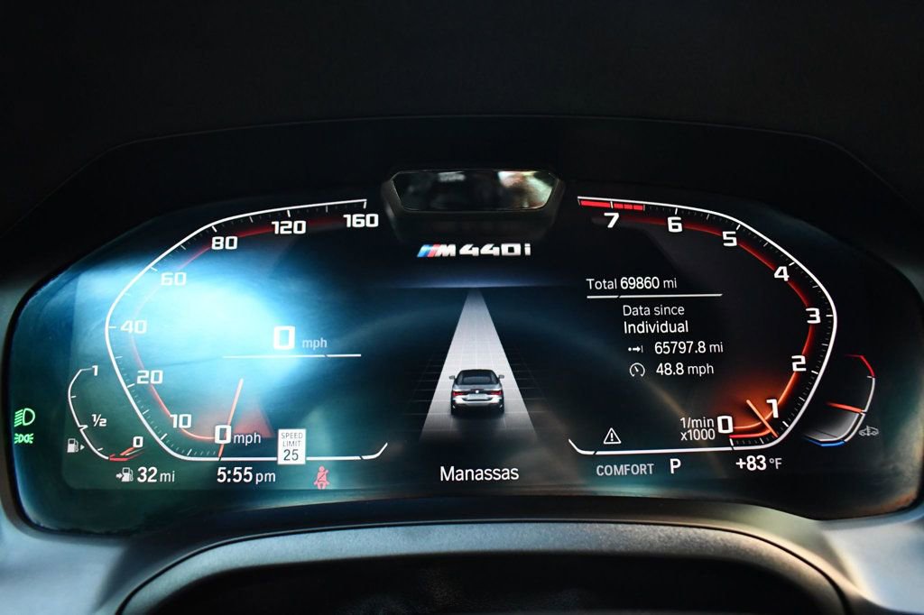 Used 2022 BMW M440i Convertible image 32