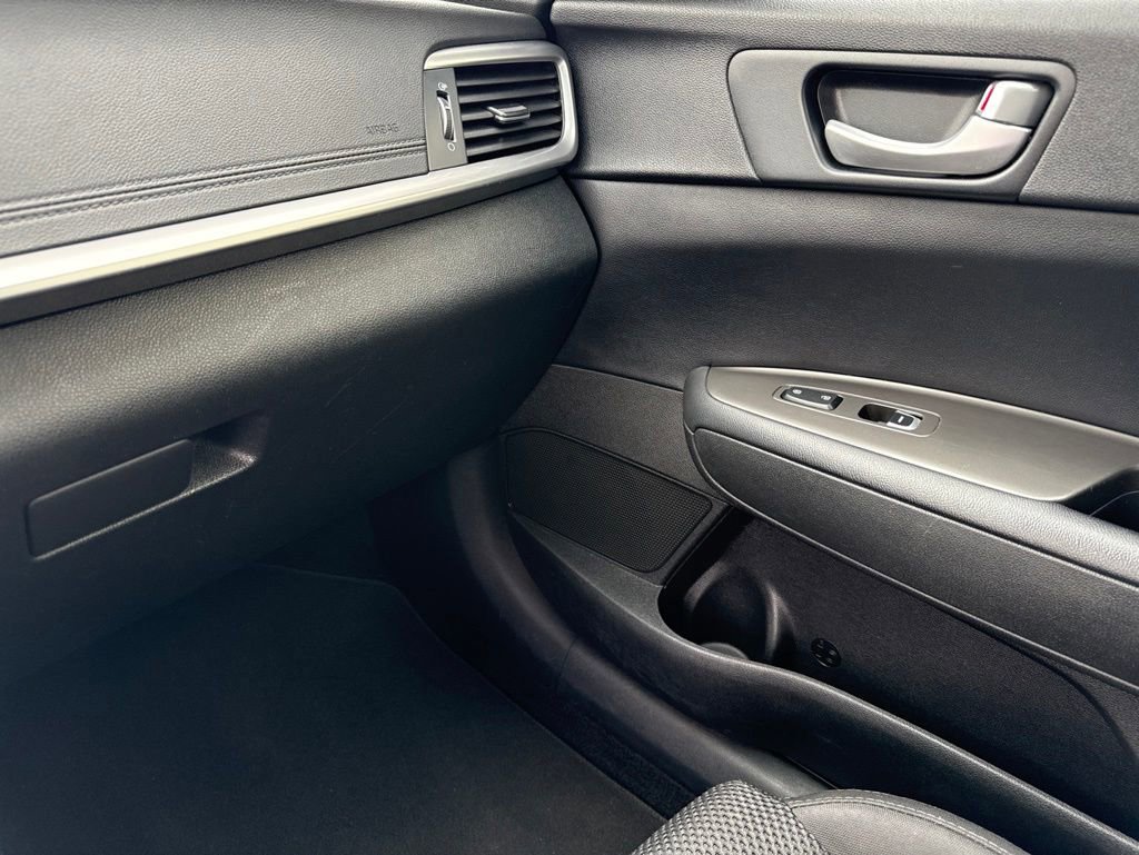 Used 2019 Kia Optima LX FWD image 25