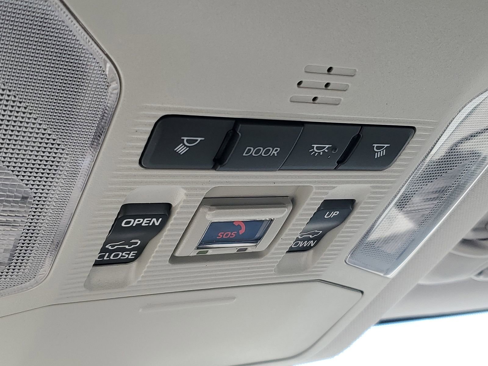 Certified 2025 Toyota RAV4 XLE w/ Convenience Package image 30