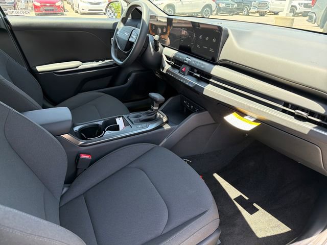 New 2026 Kia K4 FWD image 22