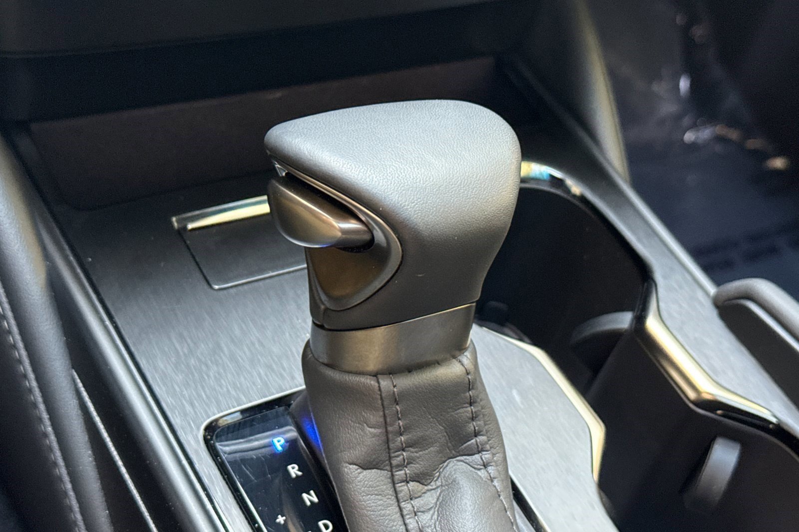 Used 2024 Lexus ES 300h w/ Premium Package image 16