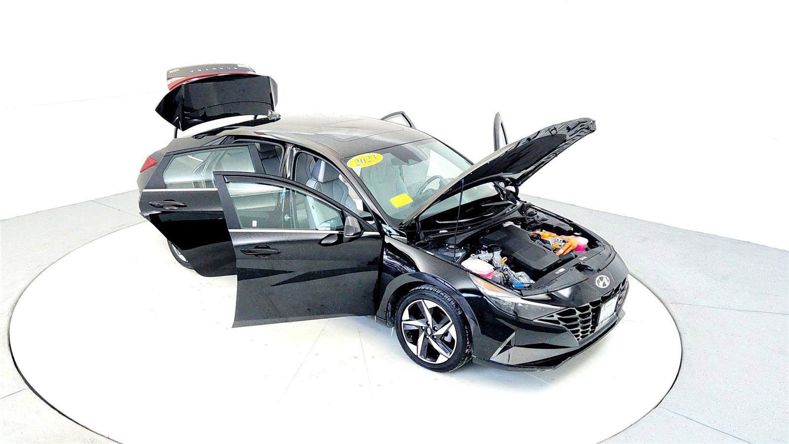 Used 2023 Hyundai Elantra Limited image 24