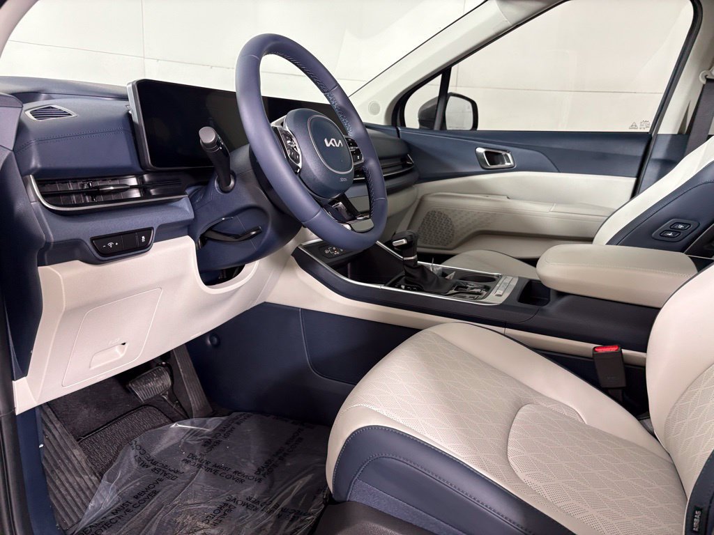 New 2026 Kia Carnival EX FWD image 21