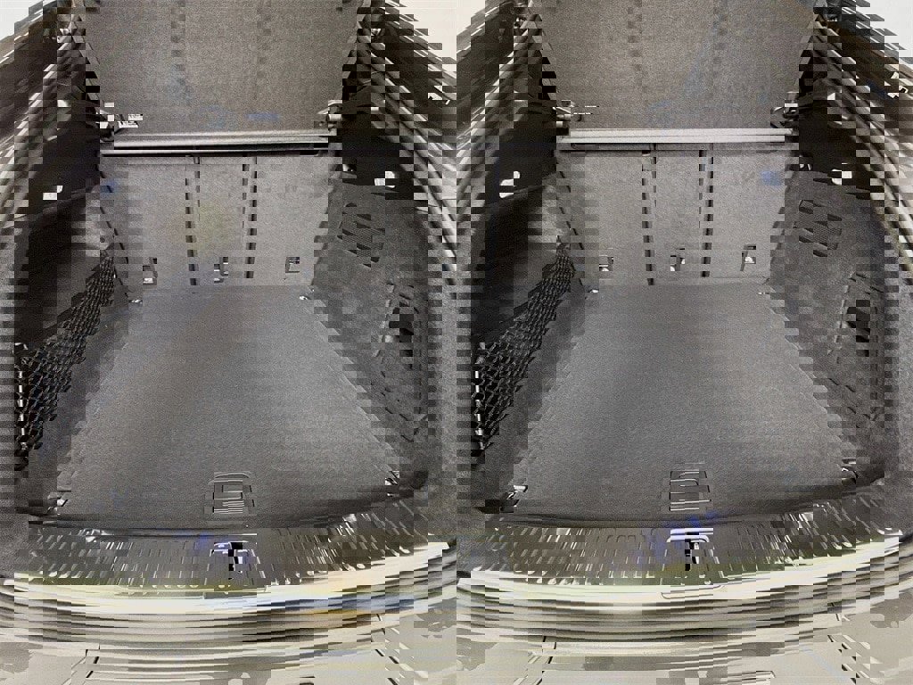 New 2026 Porsche Cayenne Coupe image 28