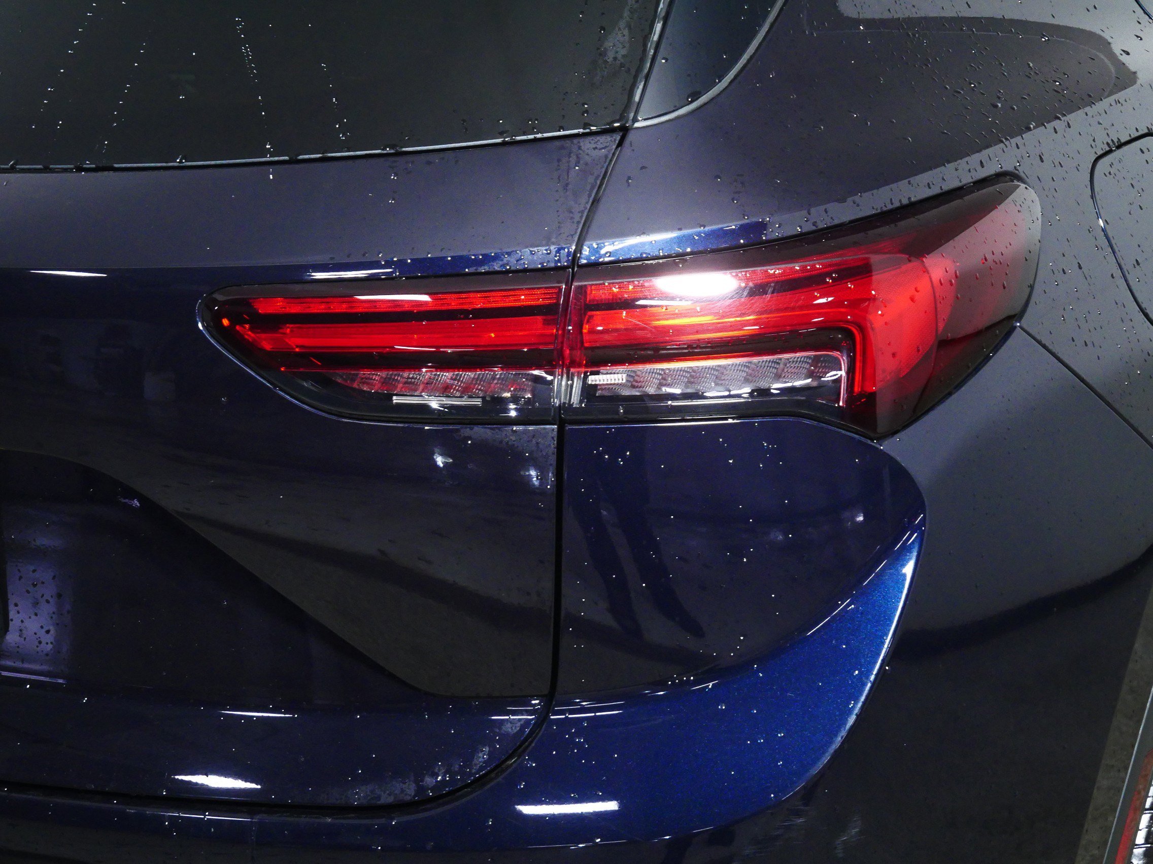 Used 2021 Buick Envision Essence image 17