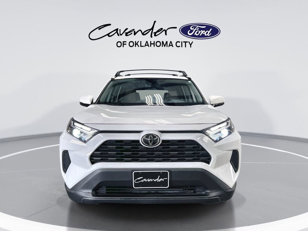 Used 2025 Toyota RAV4 XLE image 3