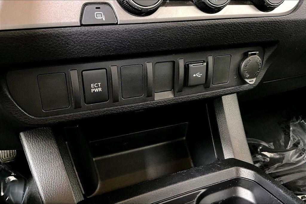 Used 2021 Toyota Tacoma SR image 34