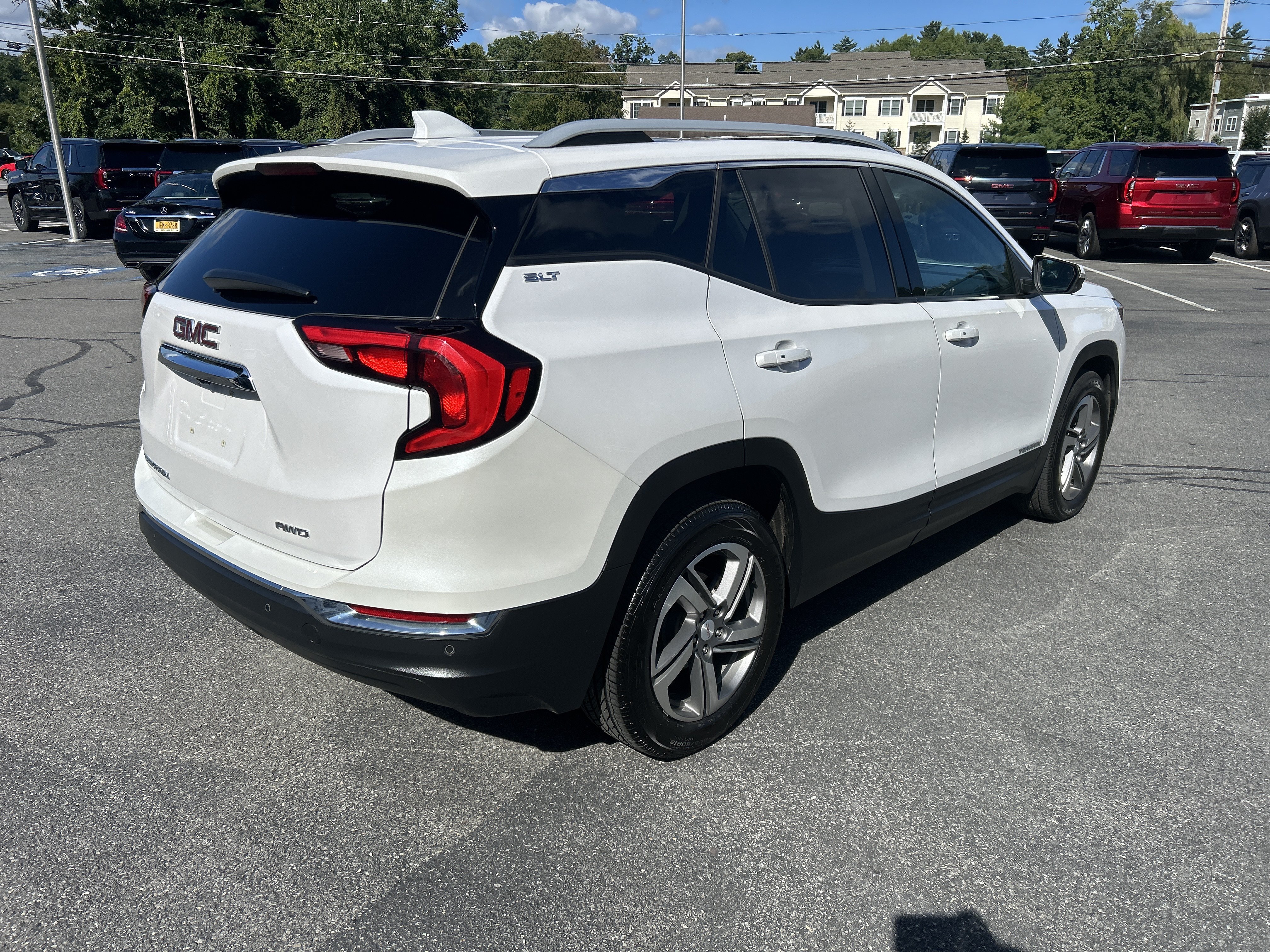 Certified 2021 GMC Terrain SLT w/ Infotainment Package II AWD/4WD image 15