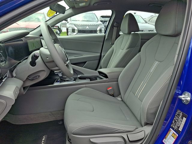 Used 2024 Hyundai Elantra SEL FWD image 13