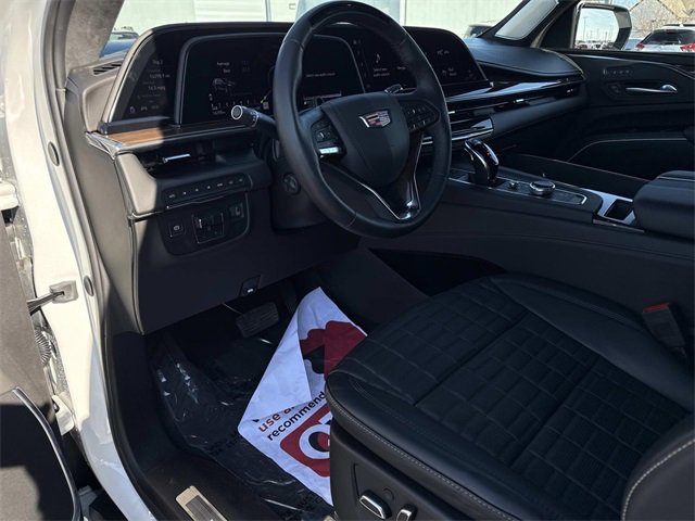 Certified 2024 Cadillac Escalade Sport Platinum w/ LPO, ONYX Package image 11