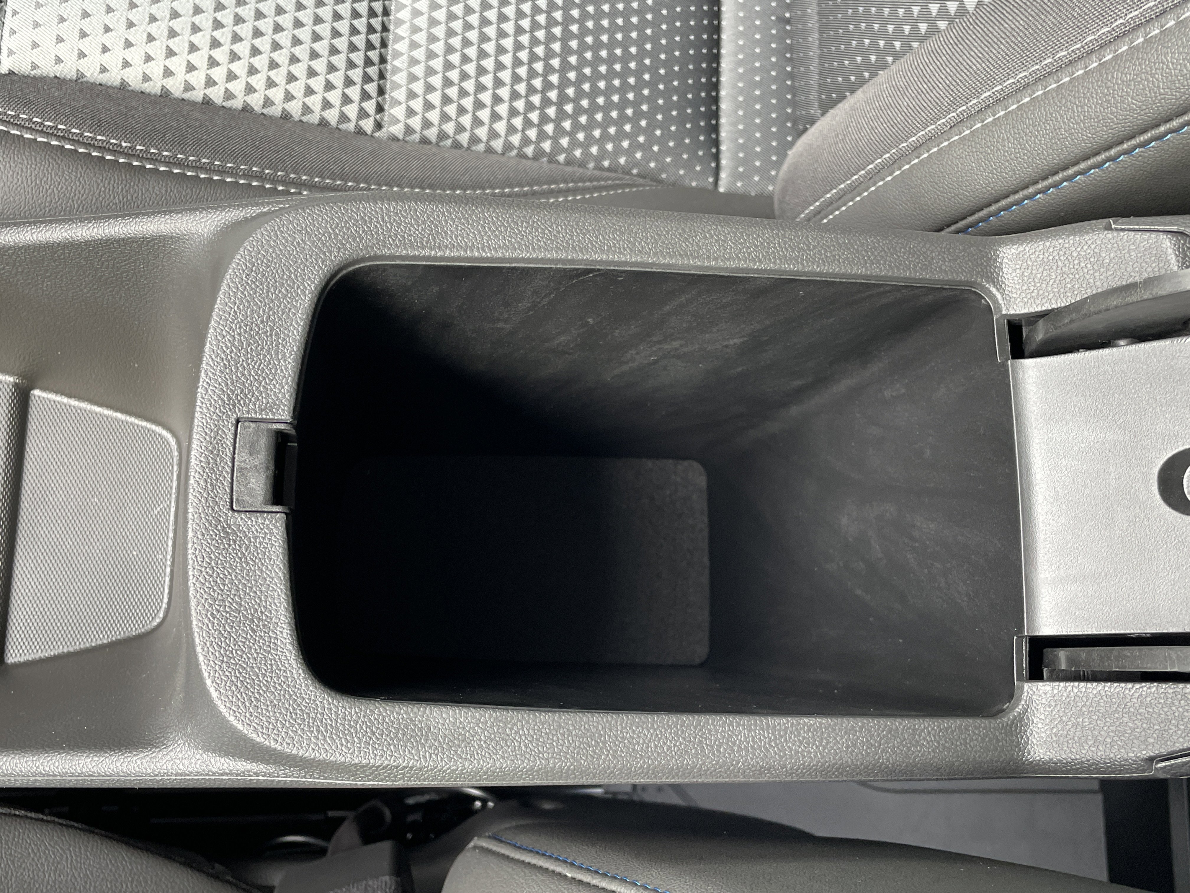 New 2025 Chevrolet Trax LT w/ Driver Confidence Package image 50