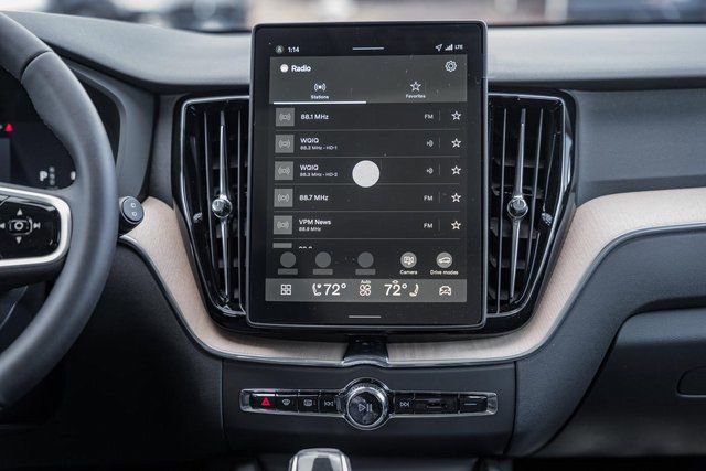 New 2026 Volvo XC60 B5 Plus w/ Protection Package Premier image 22