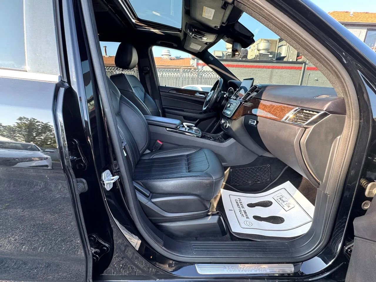 Used 2017 Mercedes-Benz GLE 350 image 40