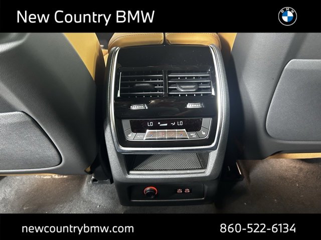 New 2026 BMW X7 xDrive40i w/ M Sport Package image 27