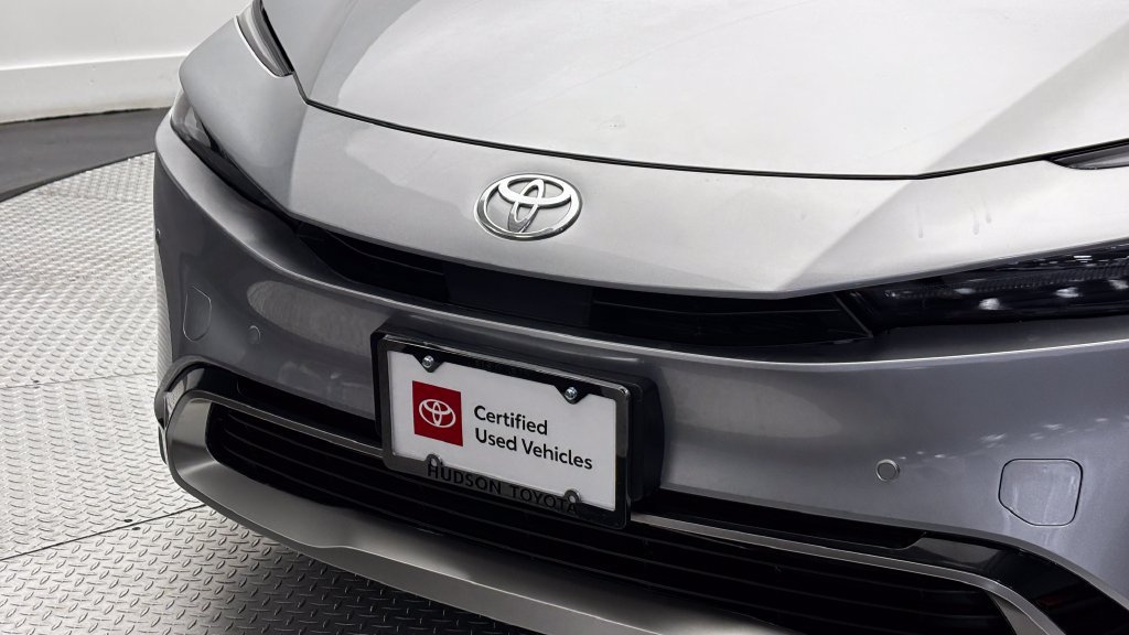 Certified 2023 Toyota Prius Prime FWD image 2
