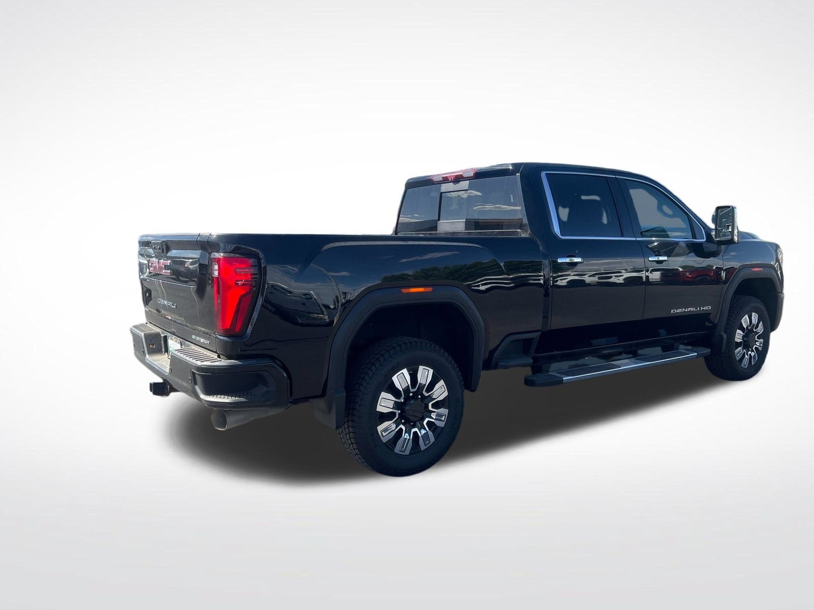 Used 2024 GMC Sierra 3500 Denali w/ Denali Reserve Package AWD/4WD image 3
