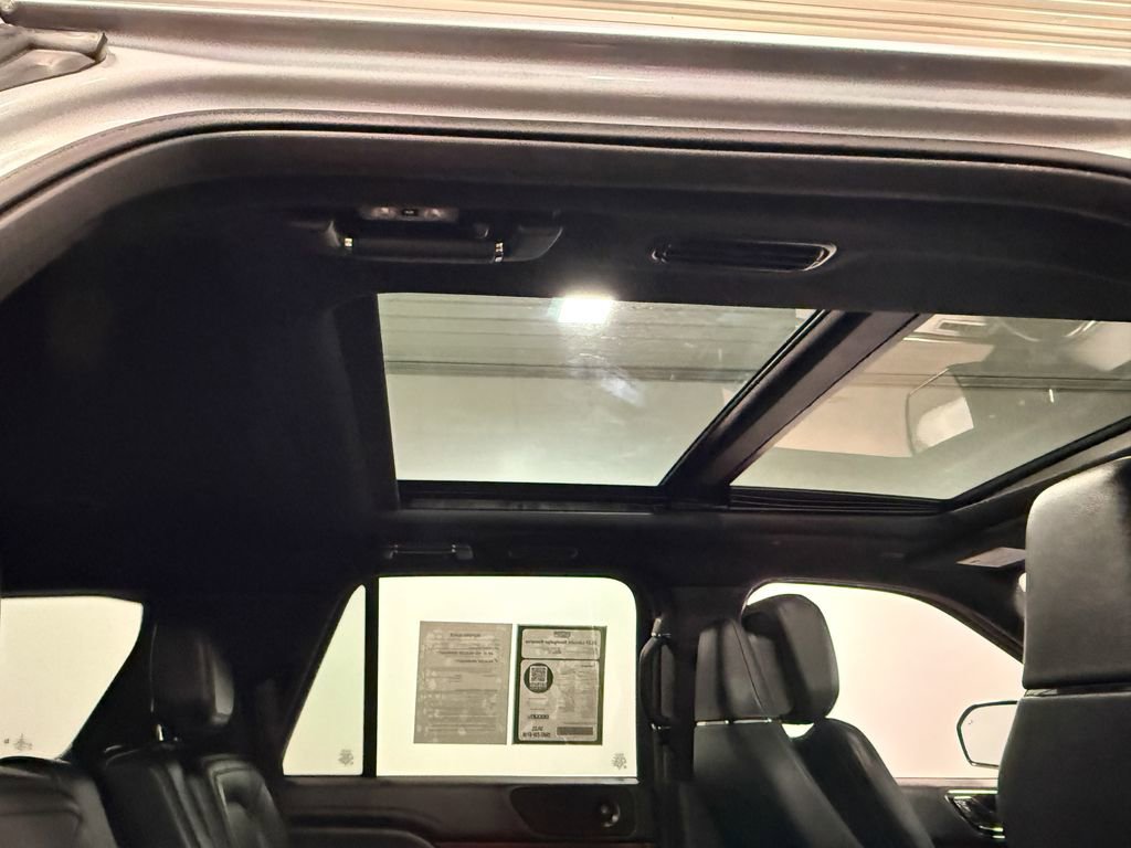 Used 2023 Lincoln Navigator Reserve image 69