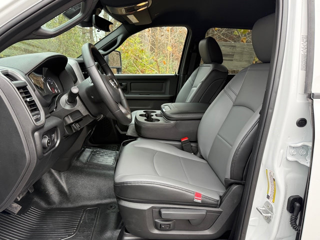 New 2026 RAM 5500 Tradesman AWD/4WD image 14