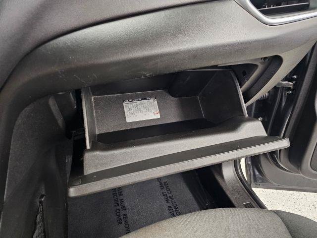 Used 2018 Chevrolet Equinox LT FWD image 28