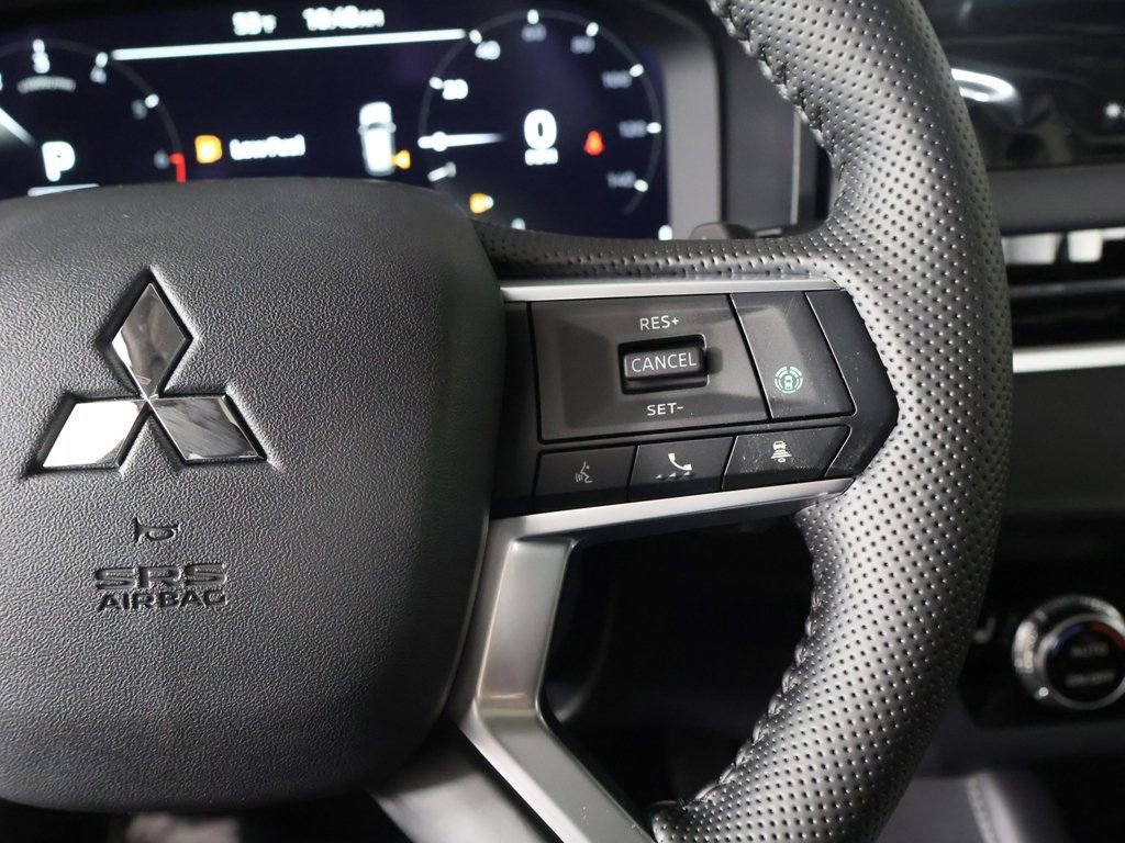 New 2026 Mitsubishi Outlander SE image 47