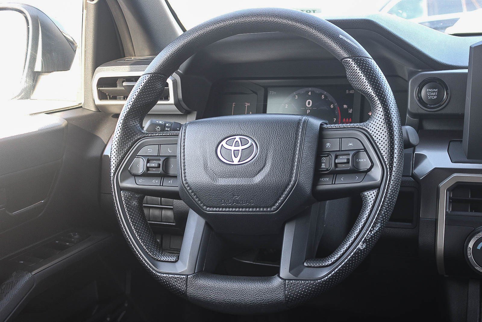 Used 2025 Toyota Tacoma SR5 AWD/4WD image 16