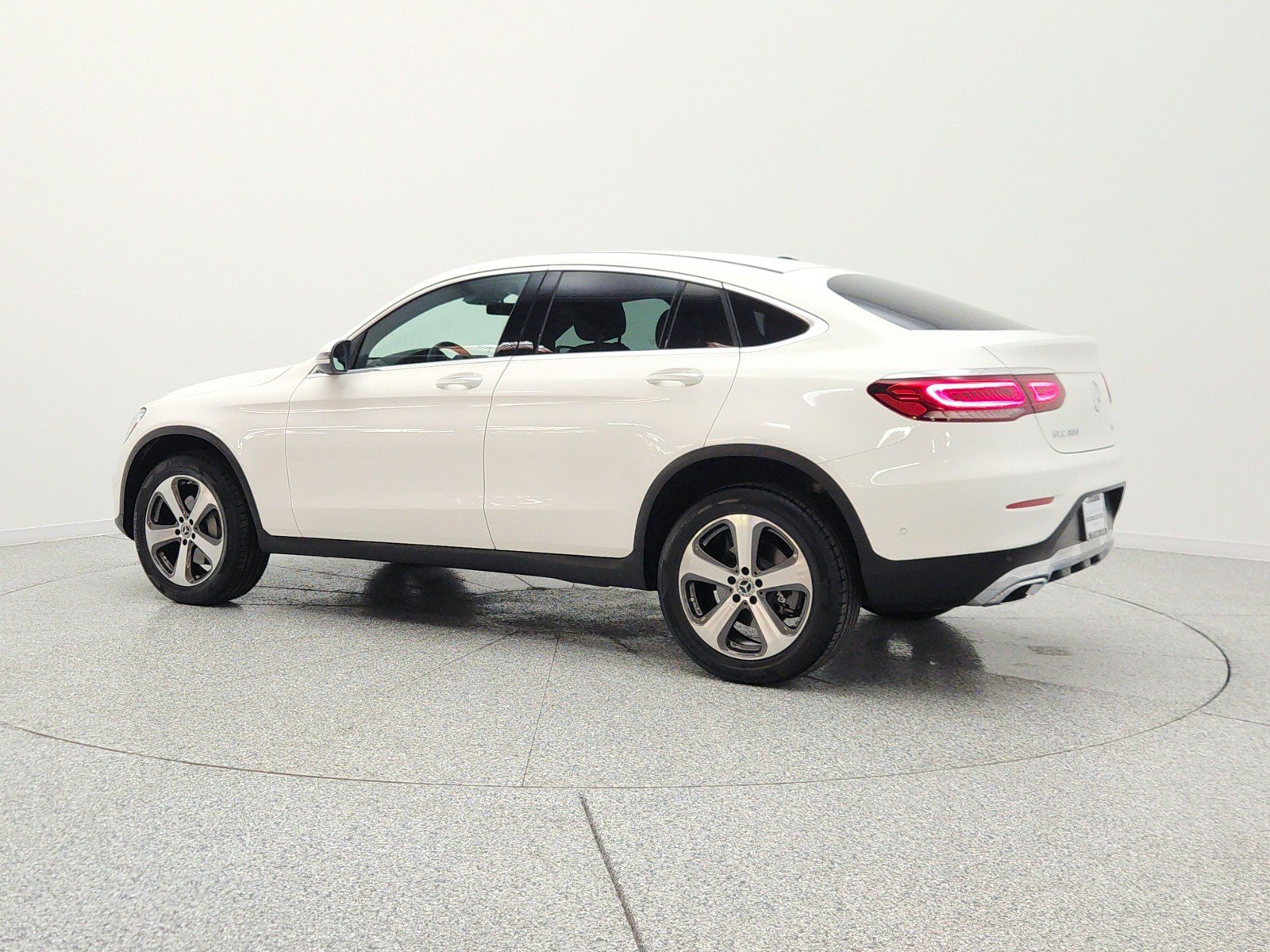Used 2022 Mercedes-Benz GLC 300 4MATIC Coupe image 8