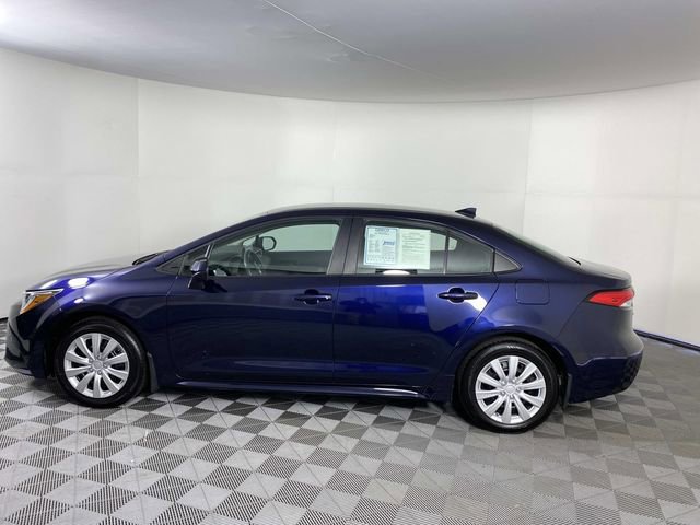 Used 2022 Toyota Corolla LE image 5