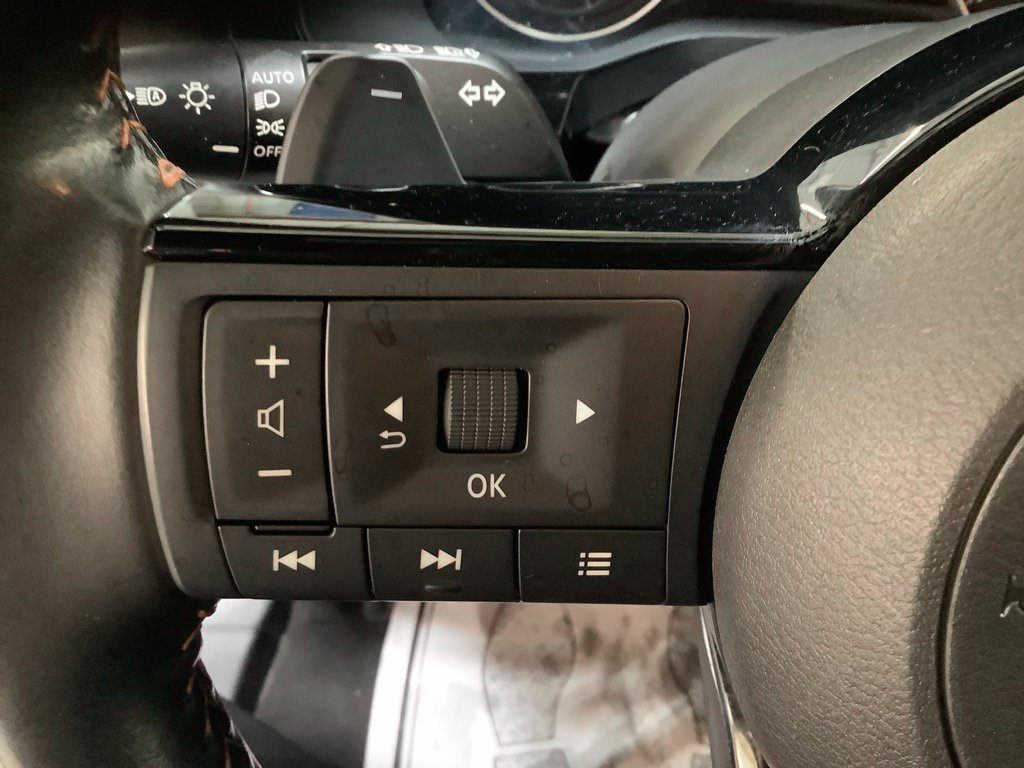 Used 2023 Nissan Pathfinder Rock Creek AWD/4WD image 29