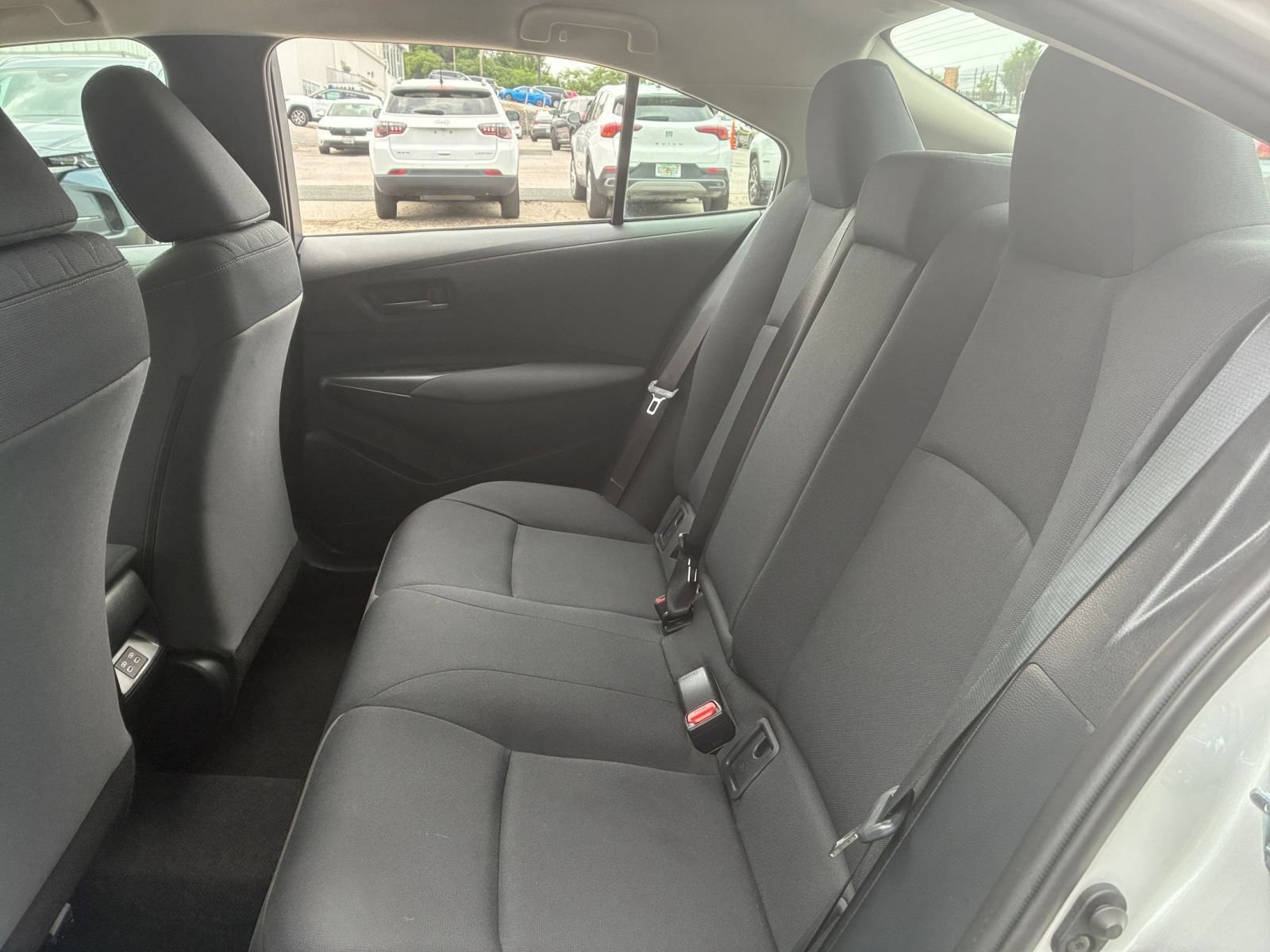 Used 2025 Toyota Corolla LE FWD image 21