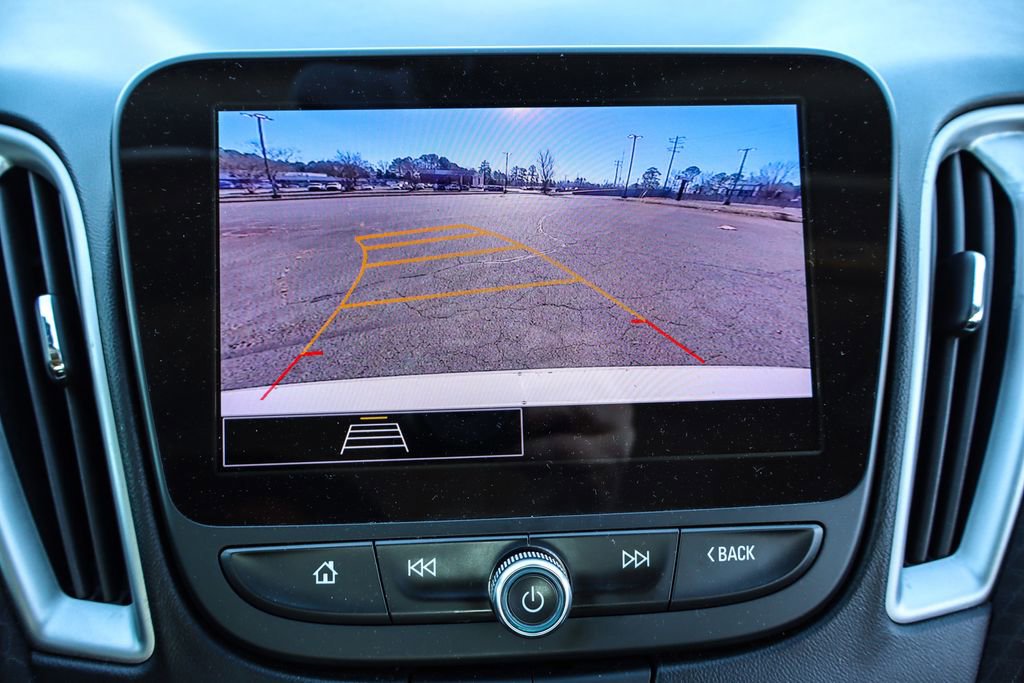 Used 2023 Chevrolet Malibu LT image 32