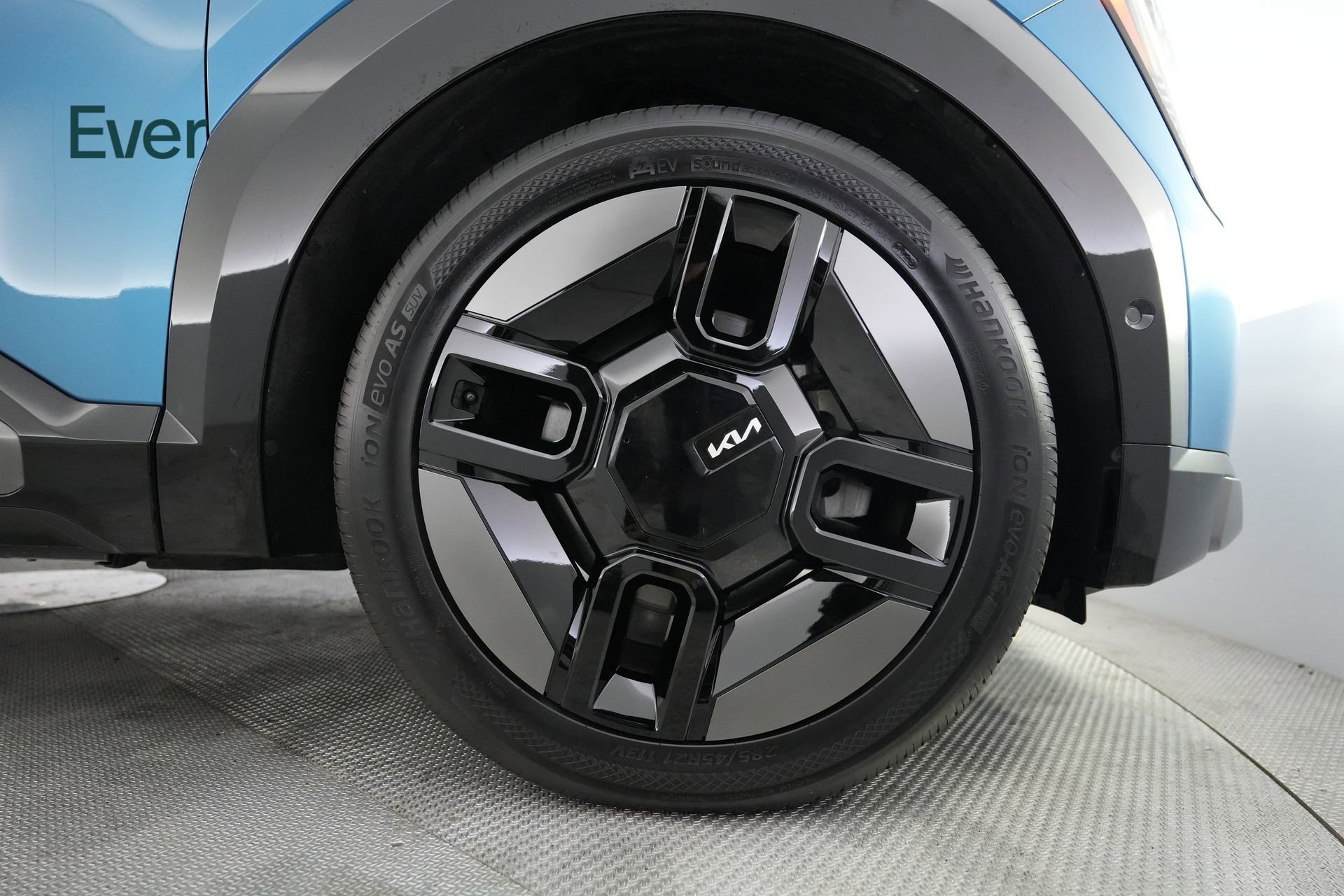 Used 2024 Kia EV9 GT-Line image 19