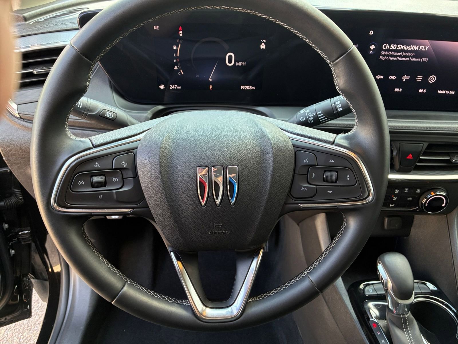 Used 2025 Buick Encore GX Preferred image 27