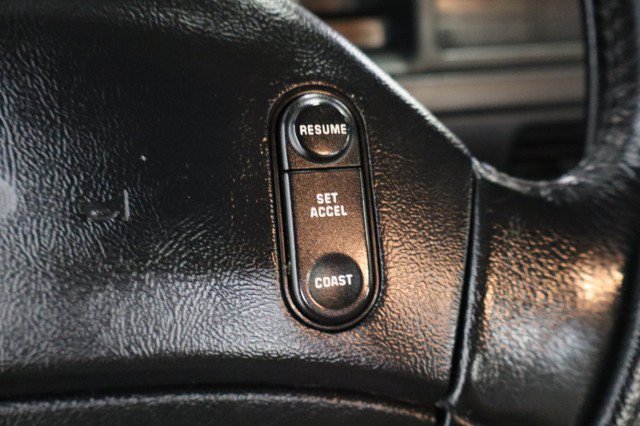 Used 1997 Ford F250 4x4 Regular Cab Heavy Duty image 35