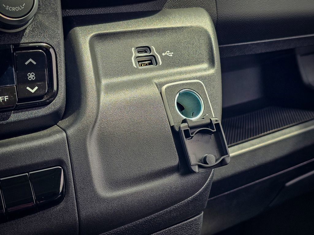 New 2026 RAM ProMaster 1500 w/ Convenience Group FWD image 24