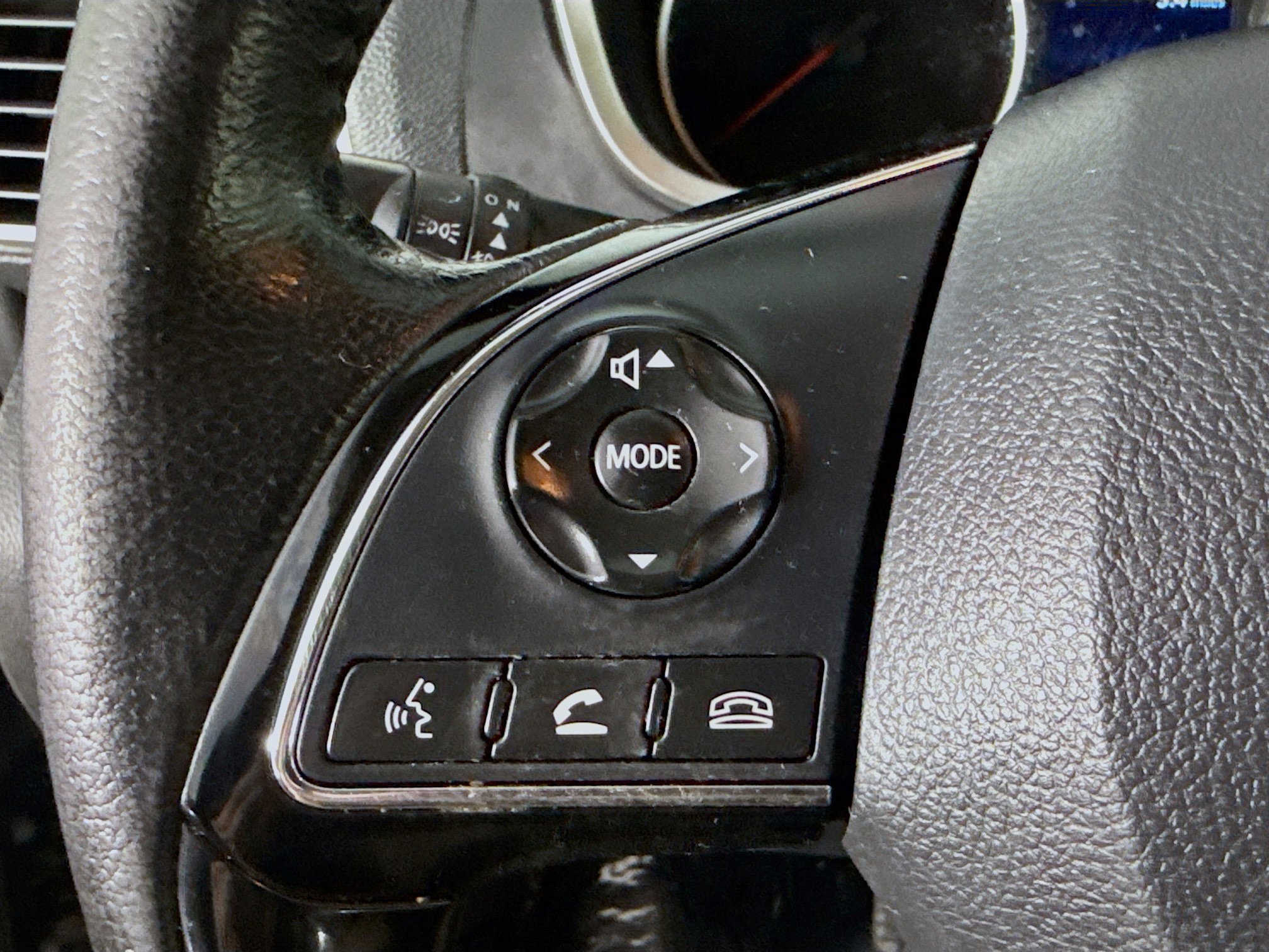 Used 2020 Mitsubishi Eclipse Cross SE image 14