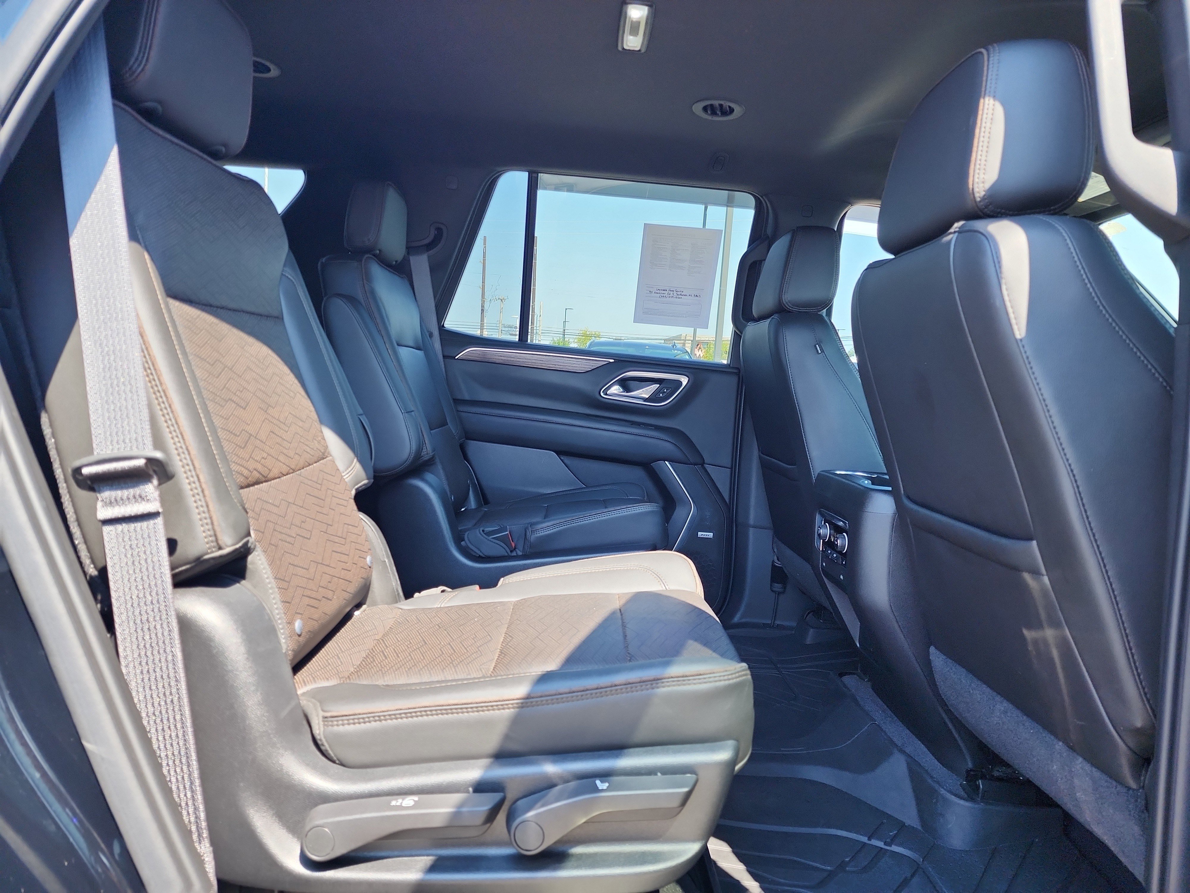 Used 2021 Chevrolet Tahoe High Country image 16