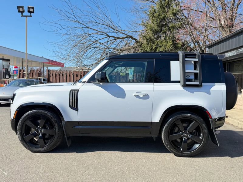 Used 2023 Land Rover Defender 90 V8 image 8