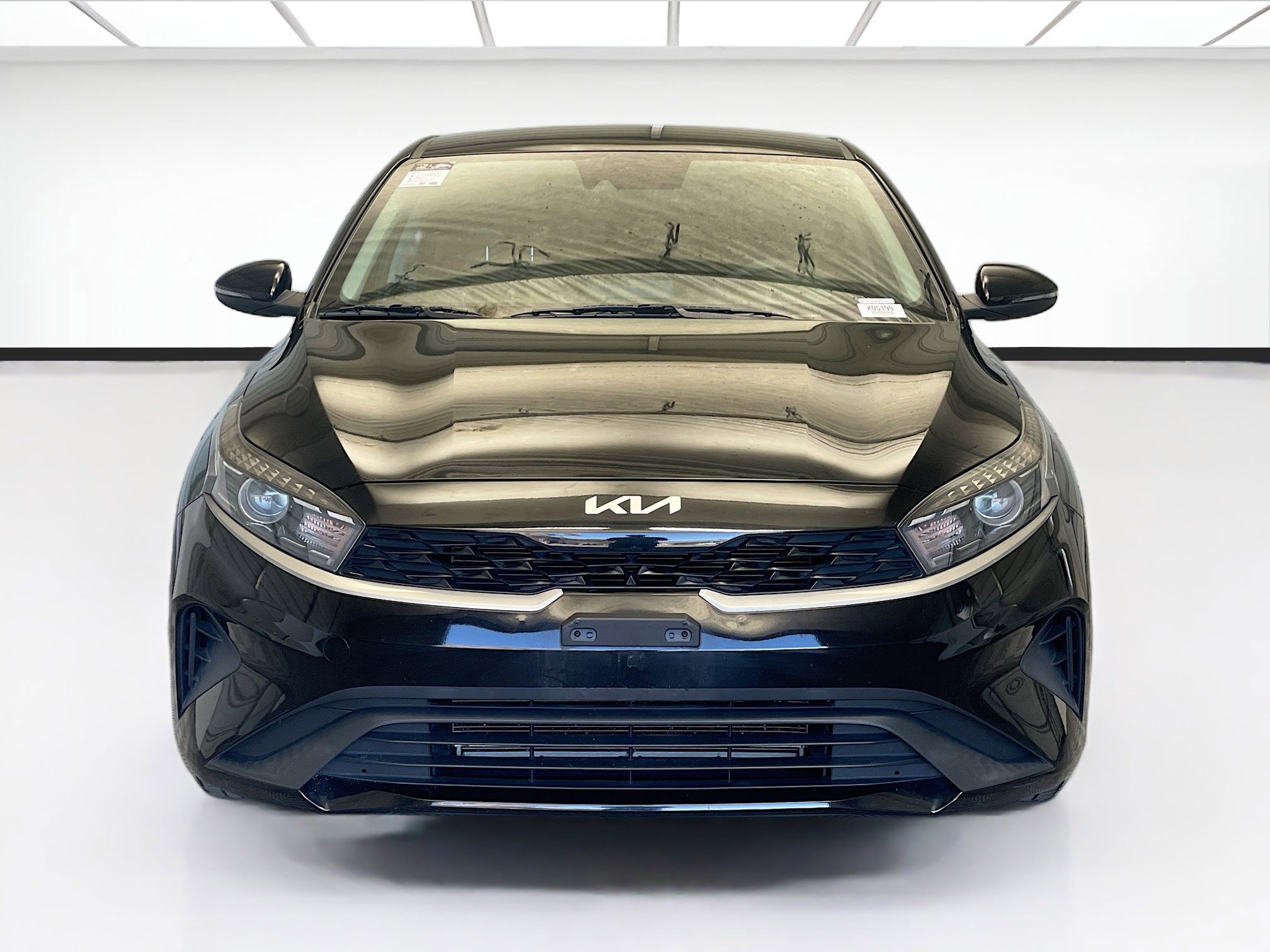 Used 2023 Kia Forte LXS w/ LXS Technology Package image 2