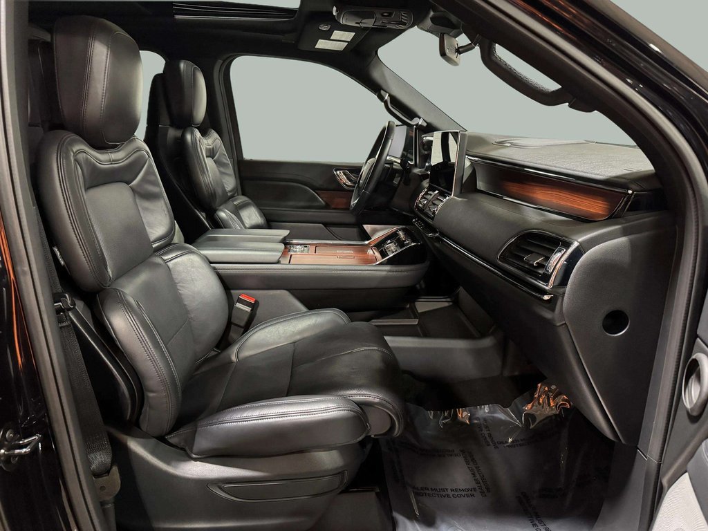 Certified 2023 Lincoln Navigator Reserve AWD/4WD image 29
