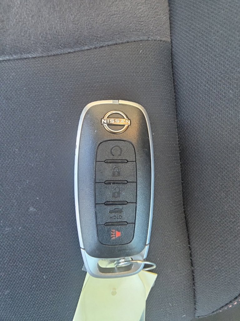 Used 2025 Nissan Sentra SR FWD image 35