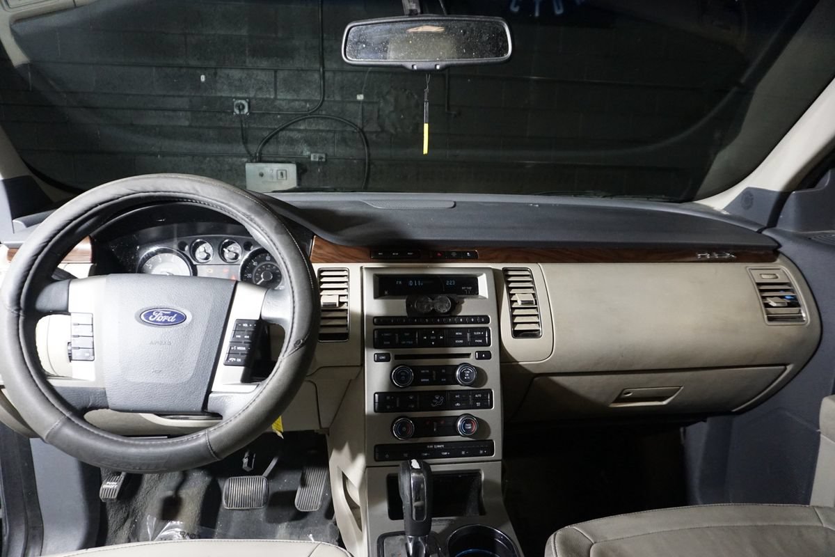 Used 2009 Ford Flex SEL AWD/4WD image 17