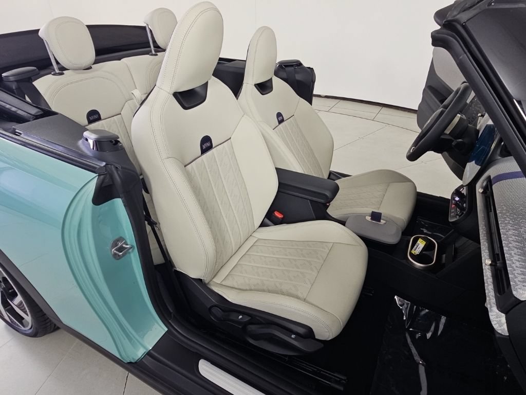 Used 2026 MINI Cooper S FWD image 22