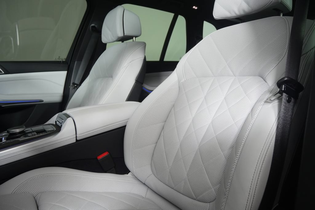 Used 2025 BMW X5 sDrive40i RWD image 10