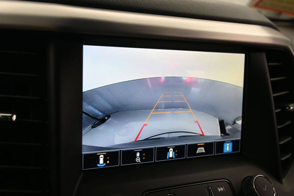 Used 2023 GMC Acadia SLT w/ Technology Package FWD image 20