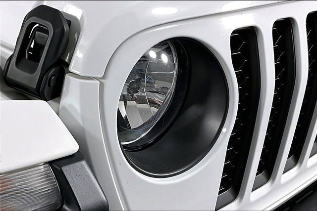 Used 2021 Jeep Gladiator Mojave w/ Cold Weather Group image 30