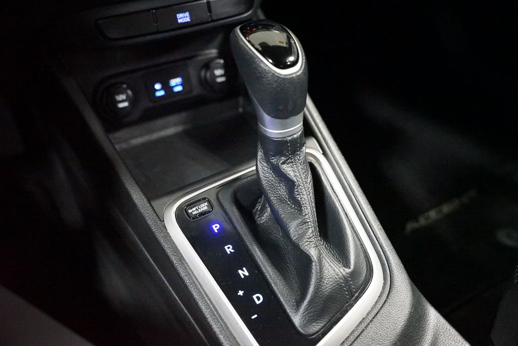 Used 2022 Hyundai Accent SE image 20