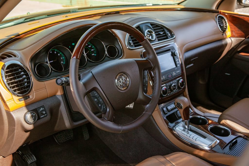 Used 2017 Buick Enclave Premium w/ Experience Buick Package FWD image 10