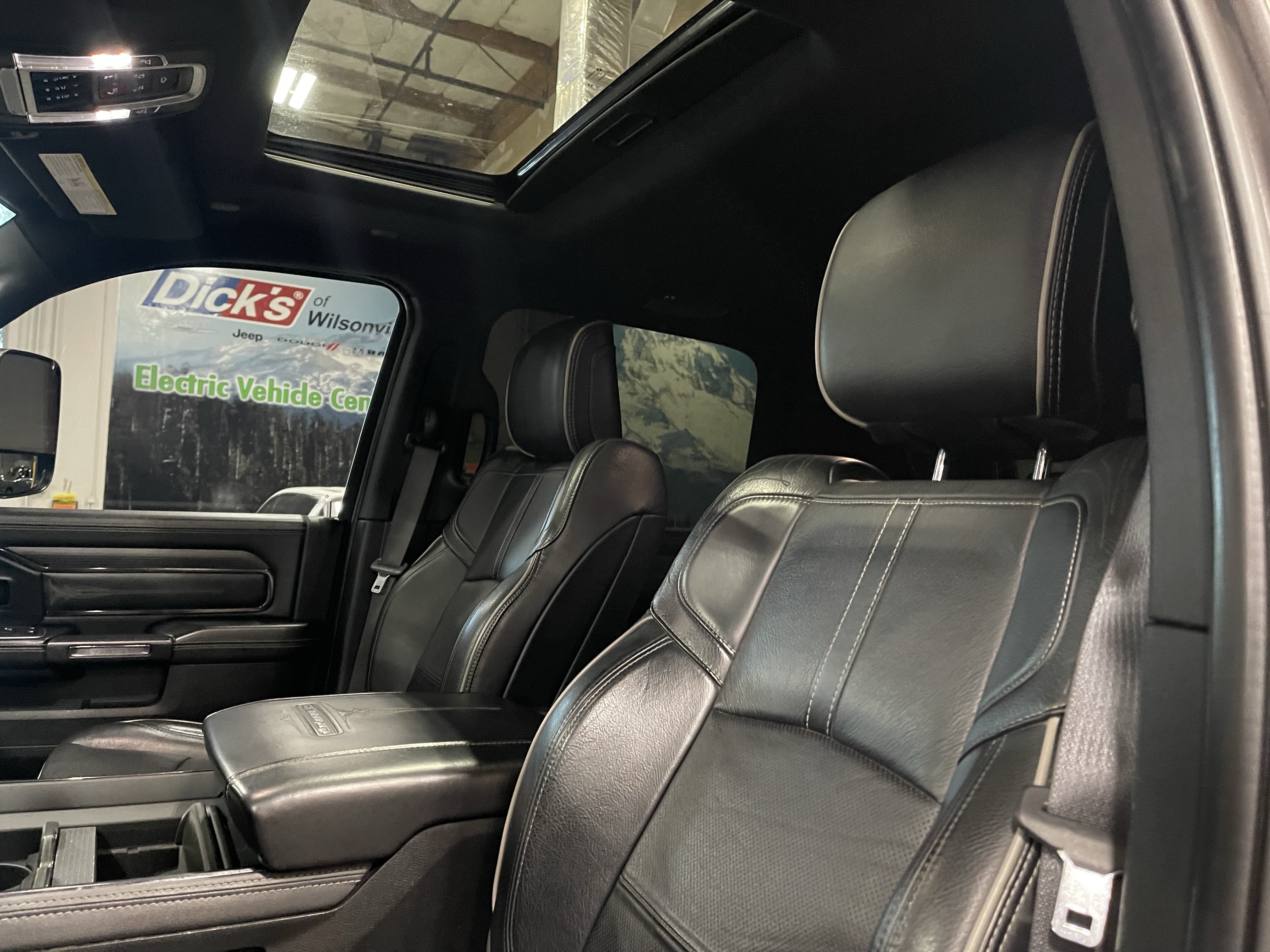 Used 2022 RAM 3500 Limited AWD/4WD image 20