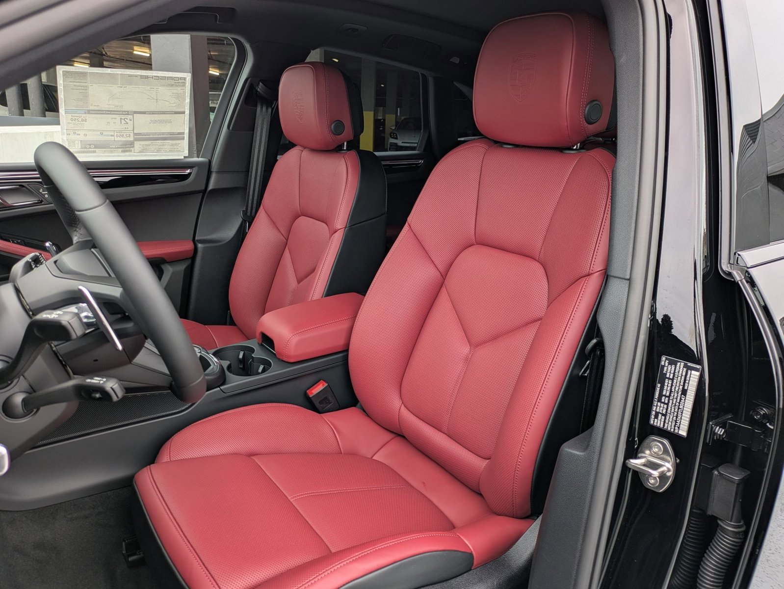 New 2026 Porsche Macan image 5